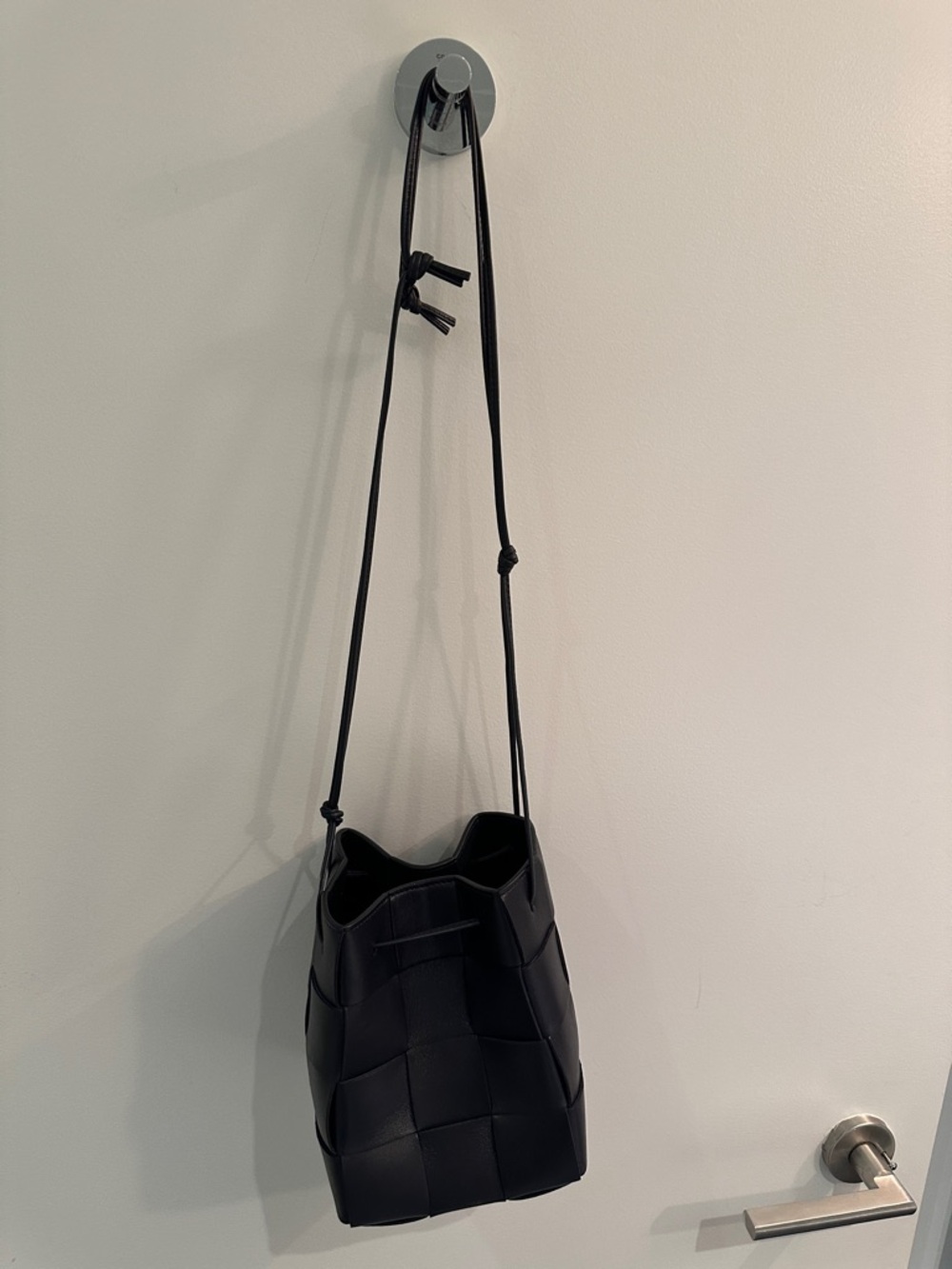 Bottega Veneta Leather Bucket Bag - dark blue